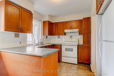 5543 Turney Drive, ON L5M 1A2