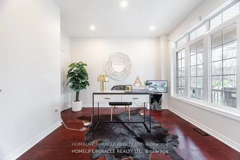 3278 Paul Henderson Drive, ON L5M 0H3