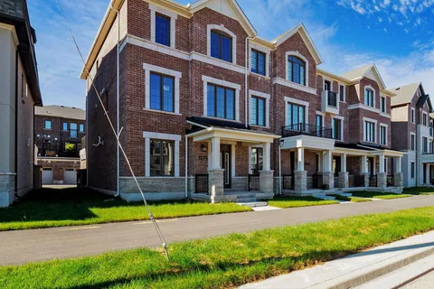 1371 William Halton Parkway, ON L6M 5N9