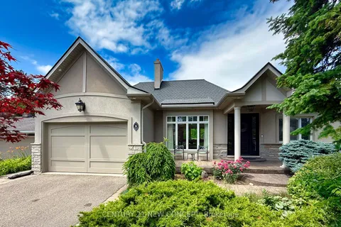 8 Echo Valley Ridge, ON M9B 2B3