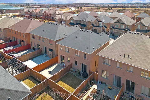 15 Ebury Drive, ON L6X 5M4
