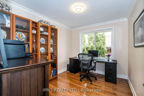 29 Breadner Drive, ON M9R 3M3