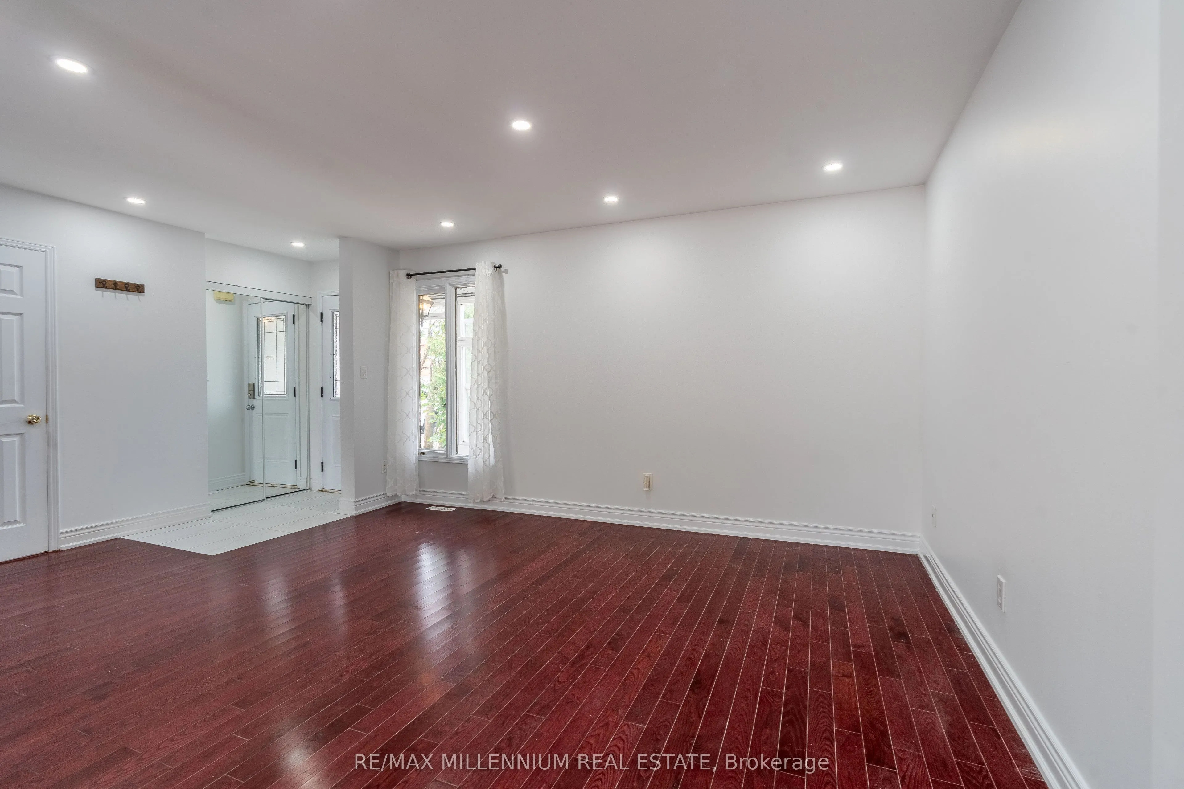 93 Gatesgill Street, ON L6X 3T1