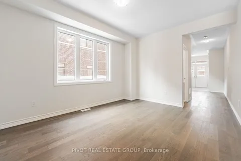 35 Calabria Drive, ON L7C 4L3