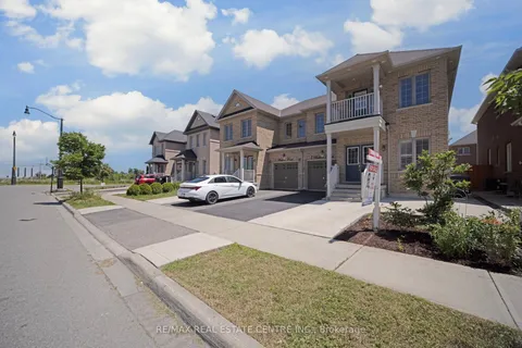 7 Baddow Road, ON L6P 3Z7