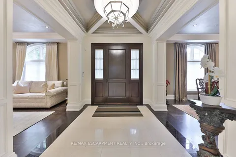 79 Pinewood Trail, ON L5G 2L2