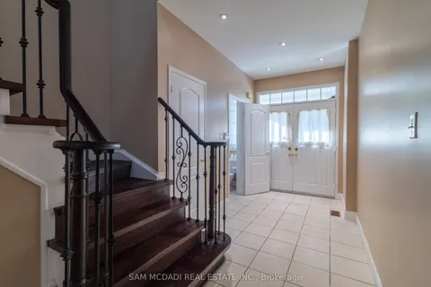 4649 James Austin Drive, ON L4Z 4H1