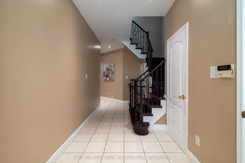 4649 James Austin Drive, ON L4Z 4H1