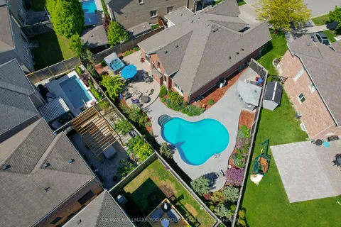 3210 Saltaire Crescent, ON L6M 0K8