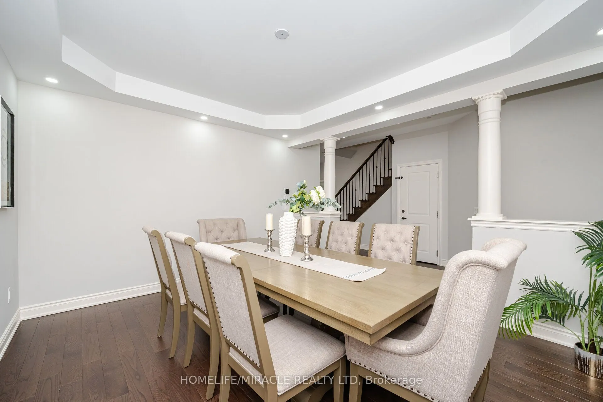 23 Elverton Crescent, ON L7A 4Z4