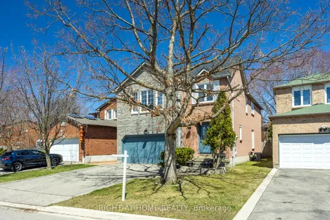 1329 Sweetbirch Court, ON L5C 3R4