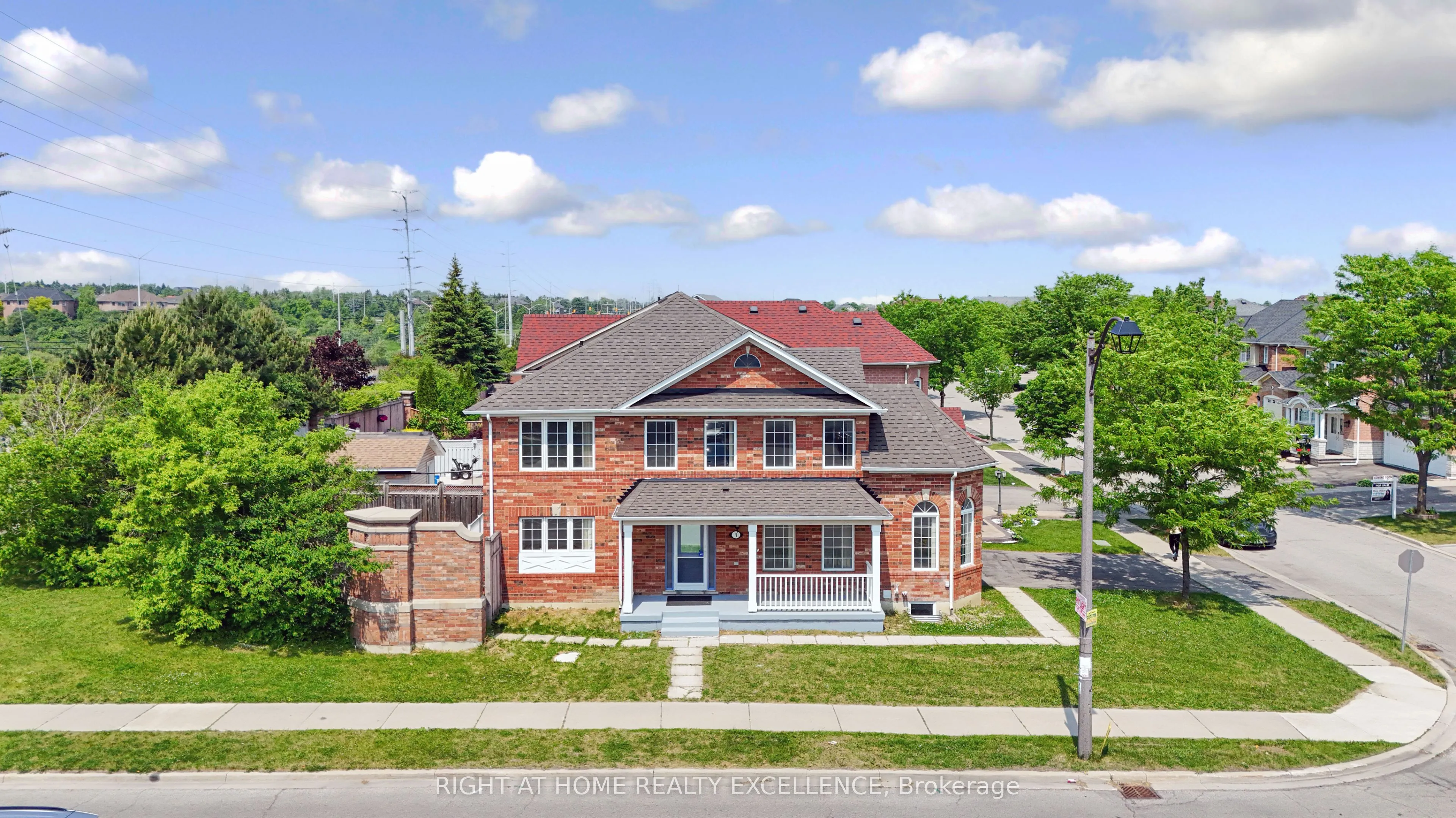 1 Bayridge Drive, ON L6P 2H8