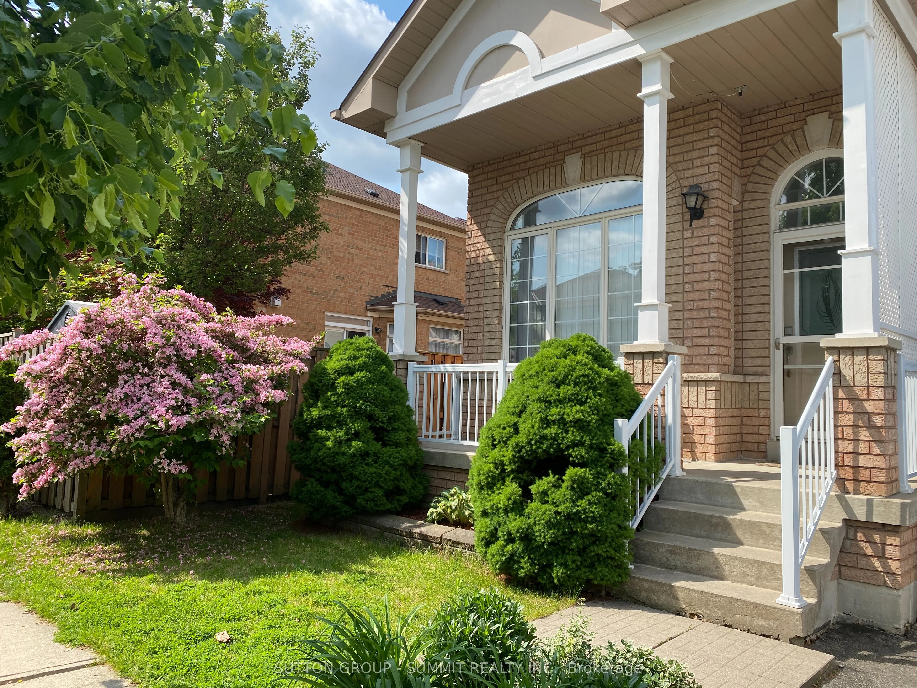 5488 Longford Drive, ON L5M 6N3
