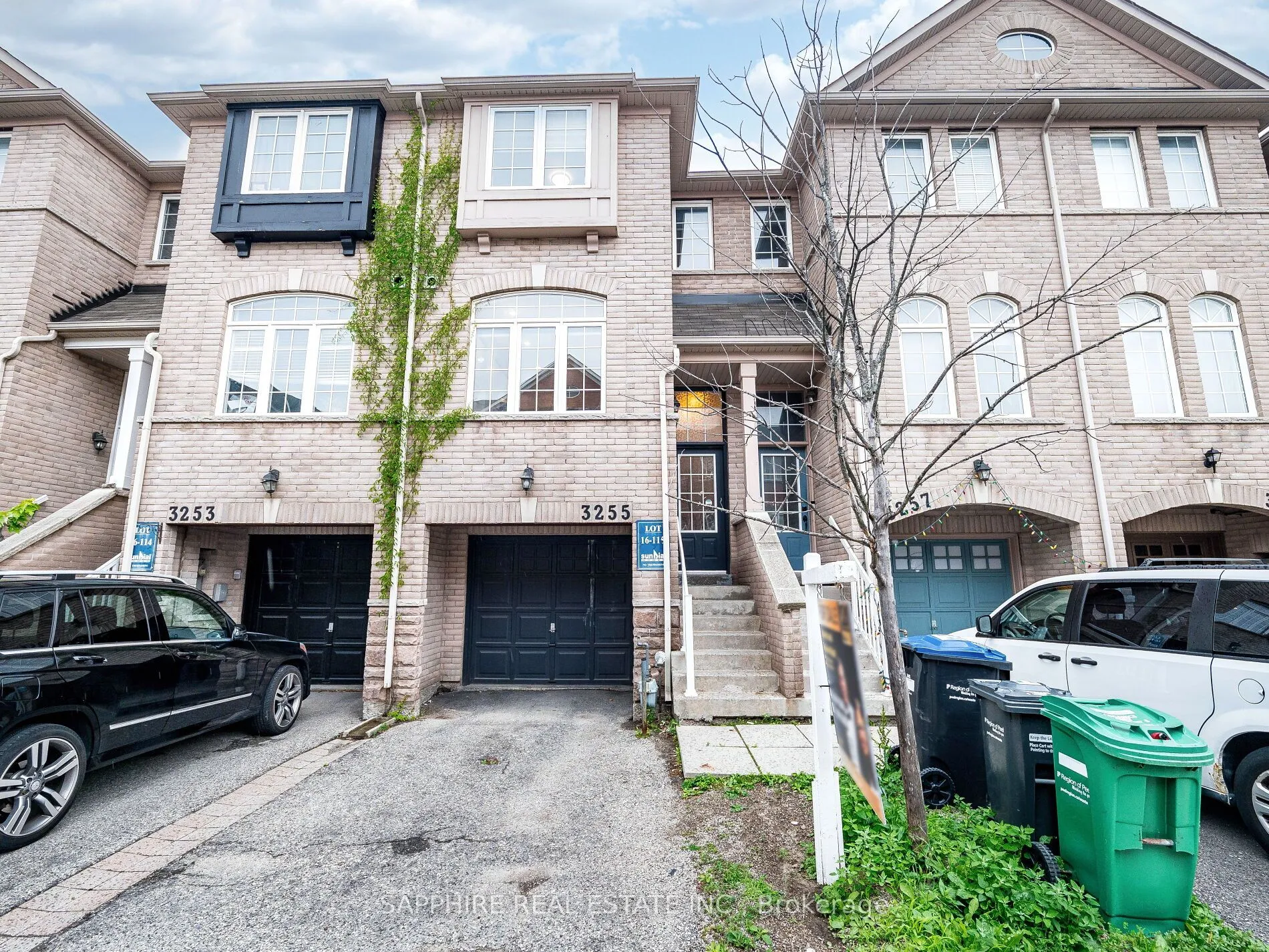 3255 Redpath Circle, ON L5N 8R3