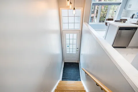 3255 Redpath Circle, ON L5N 8R3