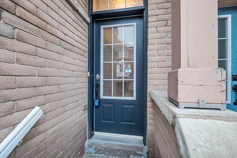 3255 Redpath Circle, ON L5N 8R3