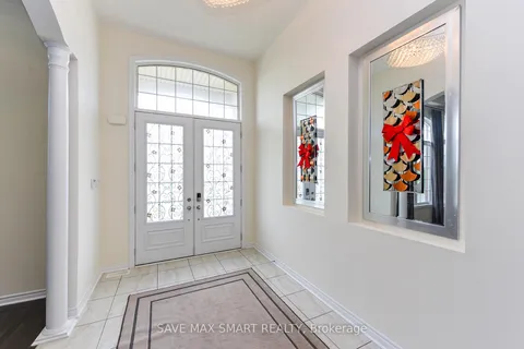 13 Royal west Drive, ON L6X 2X3