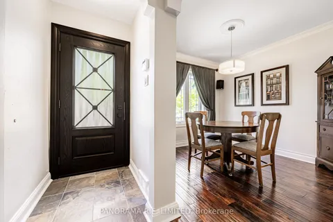 17 Dorlen Avenue, ON M9B 5A8