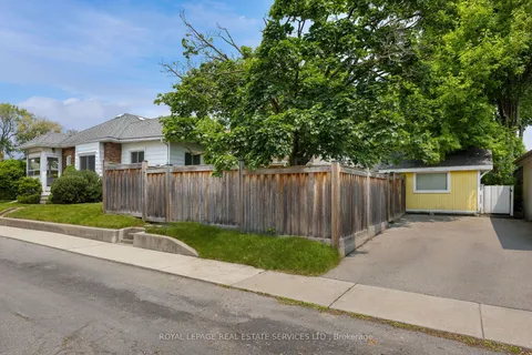 17 Daniels Street, ON M8Y 1L6