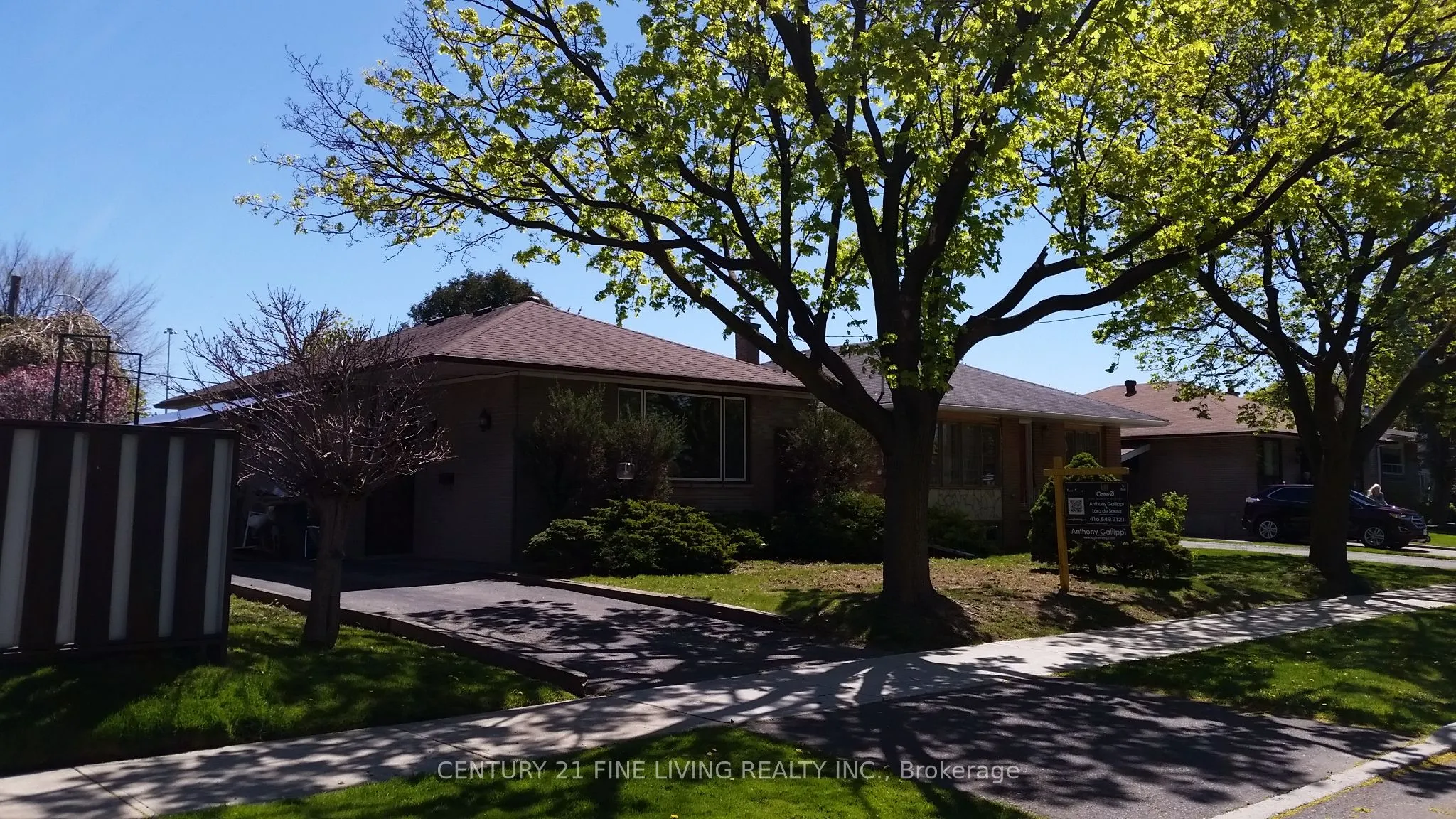 35 Hartland Road, ON M9C 4S9