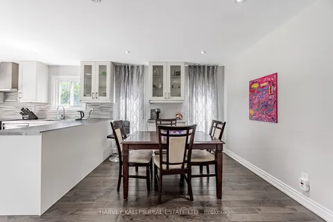 34 Greendust Court, ON L6S 5K2