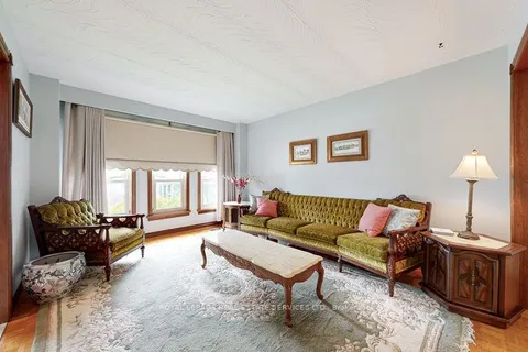 2946 Weston Road, ON M9M 2S7