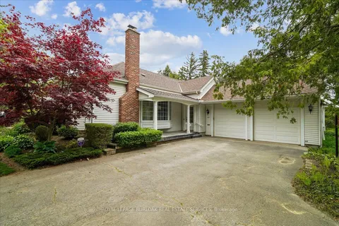 947 Glenwood Avenue, ON L7T 2K1
