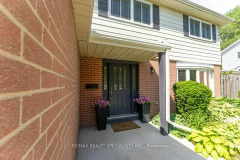 68 Windermere Court, ON L6X 2L6