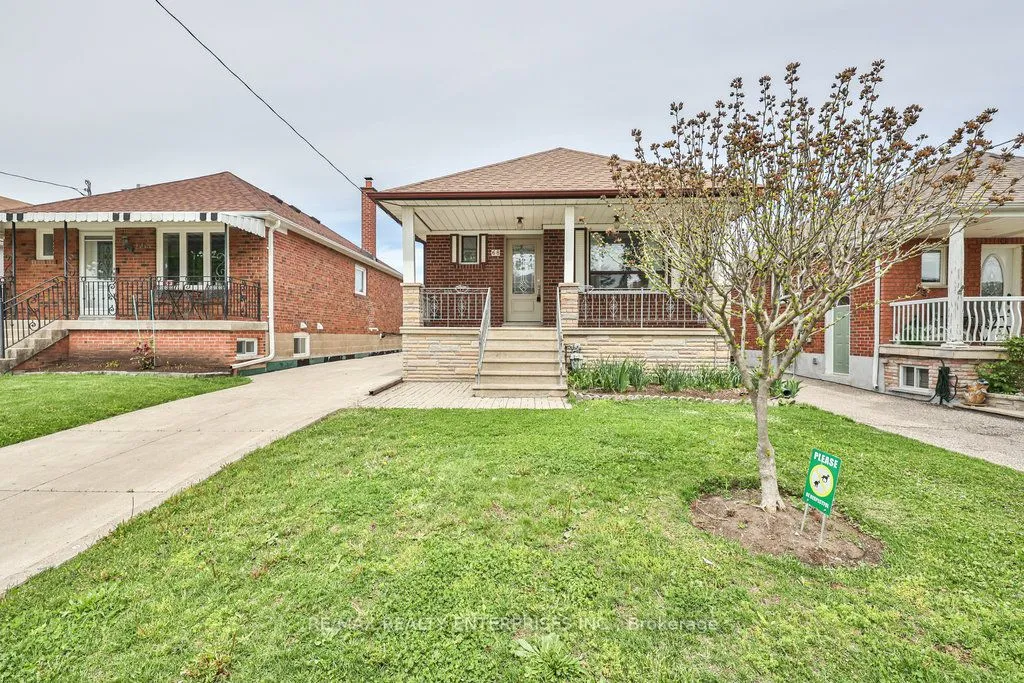 68 Algoma Street, ON M8Y 1C5