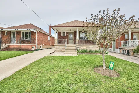 68 Algoma Street, ON M8Y 1C5