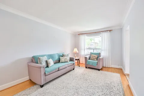 68 Algoma Street, ON M8Y 1C5