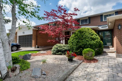 2475 Poplar Crescent, ON L5J 4H2