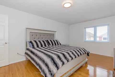 59 Arthurs Crescent, ON L6Y 4Y2