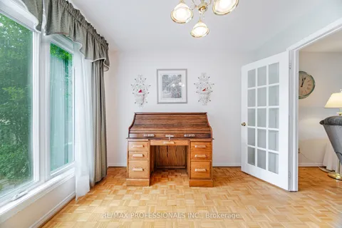 29 Barr Crescent, ON L6Z 3E5
