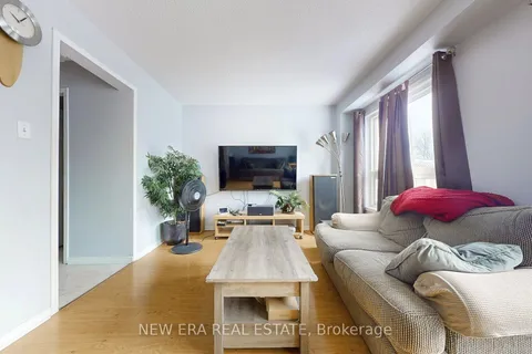17 Caruso Drive, ON L6Y 5B1