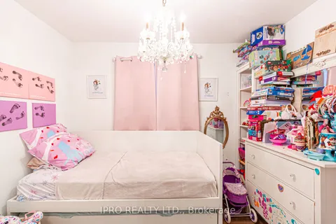 1211 Lorne Park Road, ON L5H 3A7