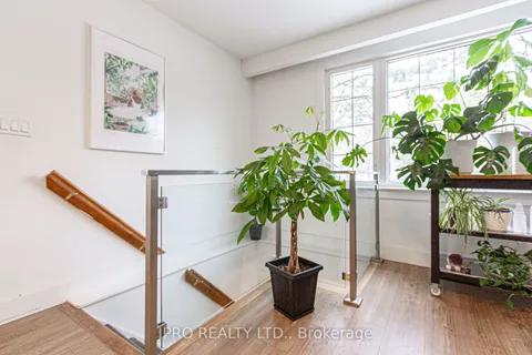 1211 Lorne Park Road, ON L5H 3A7
