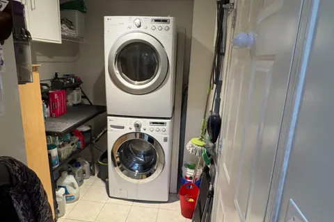 1019 Zimmerman Crescent, ON L9T 5S6