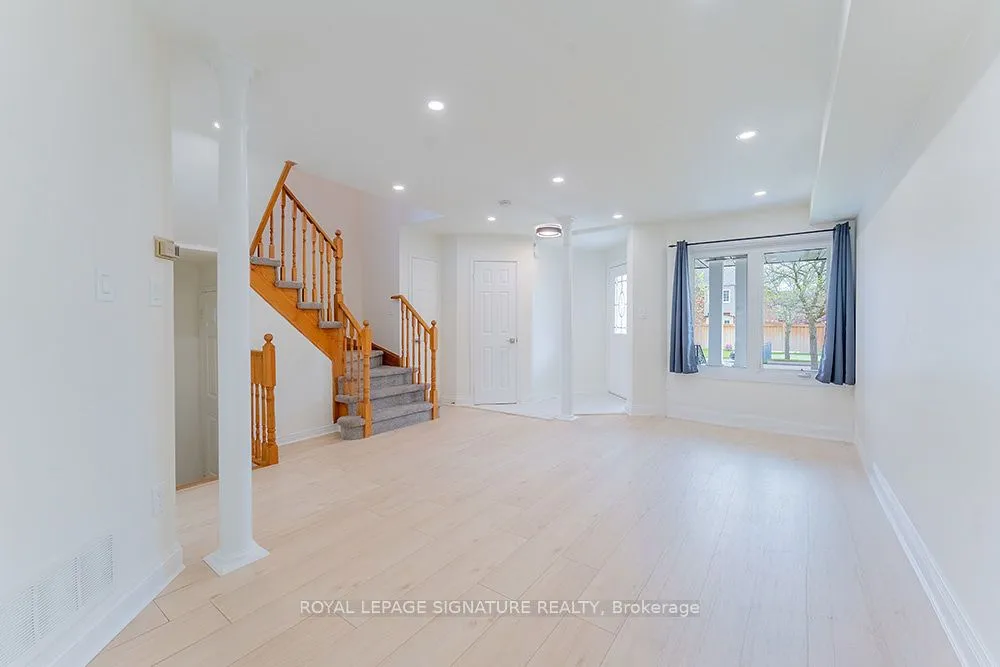 72 James Young Drive, ON L7G 5S5