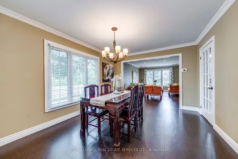 1143 Chapelton Place, ON L6M 2B1