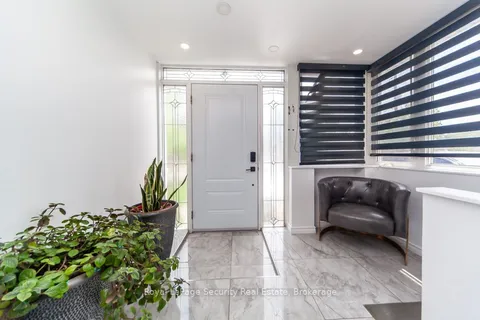 44 Woodgate Drive, ON M6N 4W3