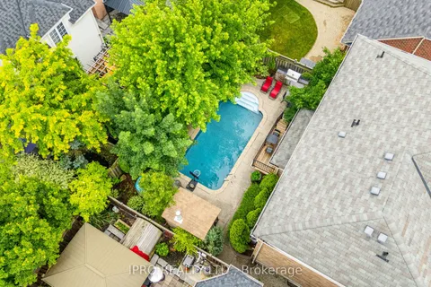 501 Cusick Circle, ON L9T 0M9
