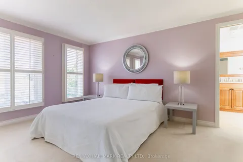 3294 Thorncrest Drive, ON L5L 4K6