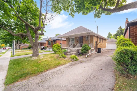 79 Manitoba Street, ON M8Y 1E1