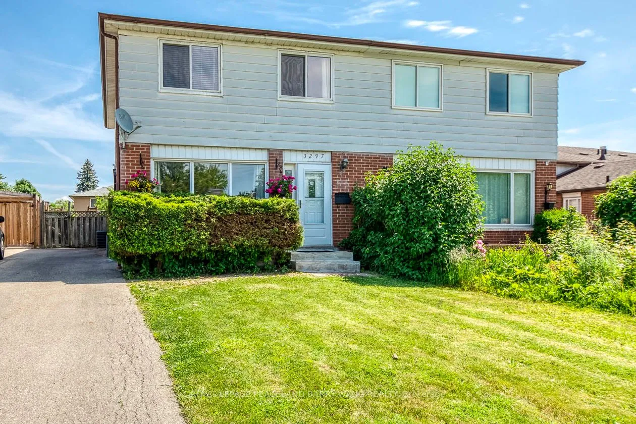 3297 Grechen Road, ON L5C 1X8