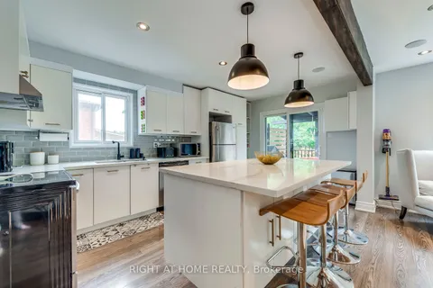 4262 Angeloni Drive, ON L4Z 2S7