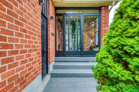 4262 Angeloni Drive, ON L4Z 2S7