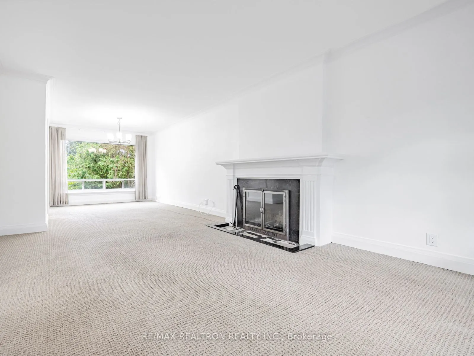 252 Ellis Avenue, ON M6S 2X2