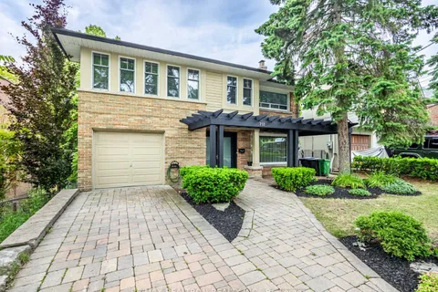252 Ellis Avenue, ON M6S 2X2