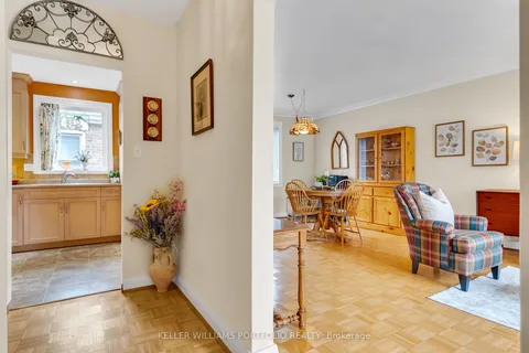 14 Lynnford Drive, ON M9B 1H7